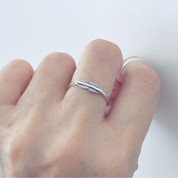 ❤️TOP SELLER❤️Sterling Silver Little Bird Feather Ring, Angels Wing Rings, Birds - Picture 10 of 14